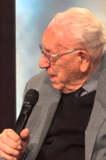 George Beverly Shea at nearly 103 years old, “How Great Thou Art”